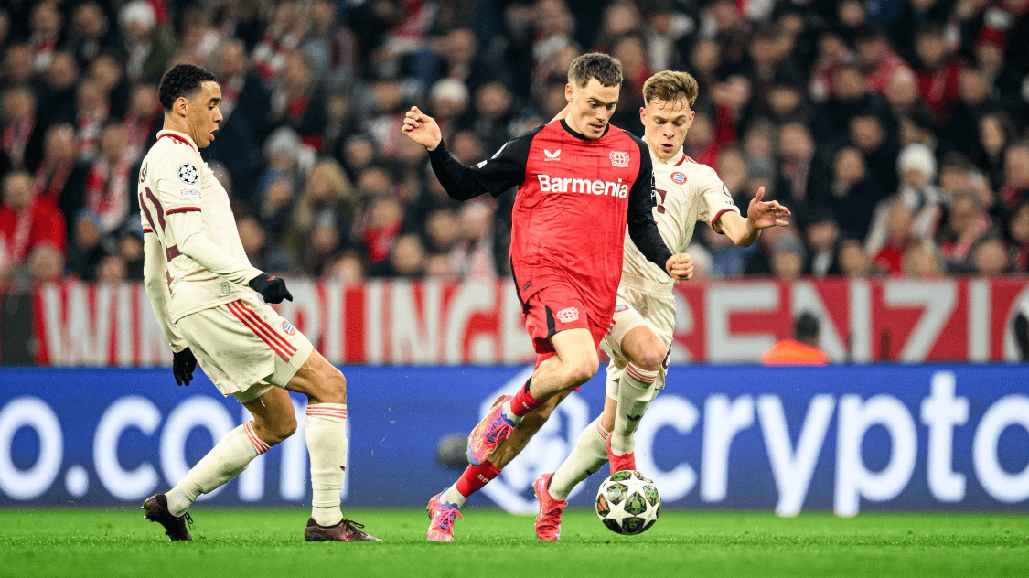 米兰电竞-拜仁慕尼黑客场逆转那不勒斯摘得胜利